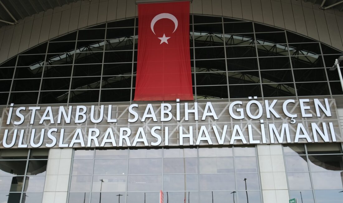 Sabiha Gökçen Uluslararası Havalimanı 15 Temmuz’da kırmızı-beyaza bürünecek