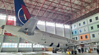 Maliliye’den satılık uçak Büyük Mükellefler Vergi Dairesi’ne kamu borcundan dolayı haciz konulan 1996