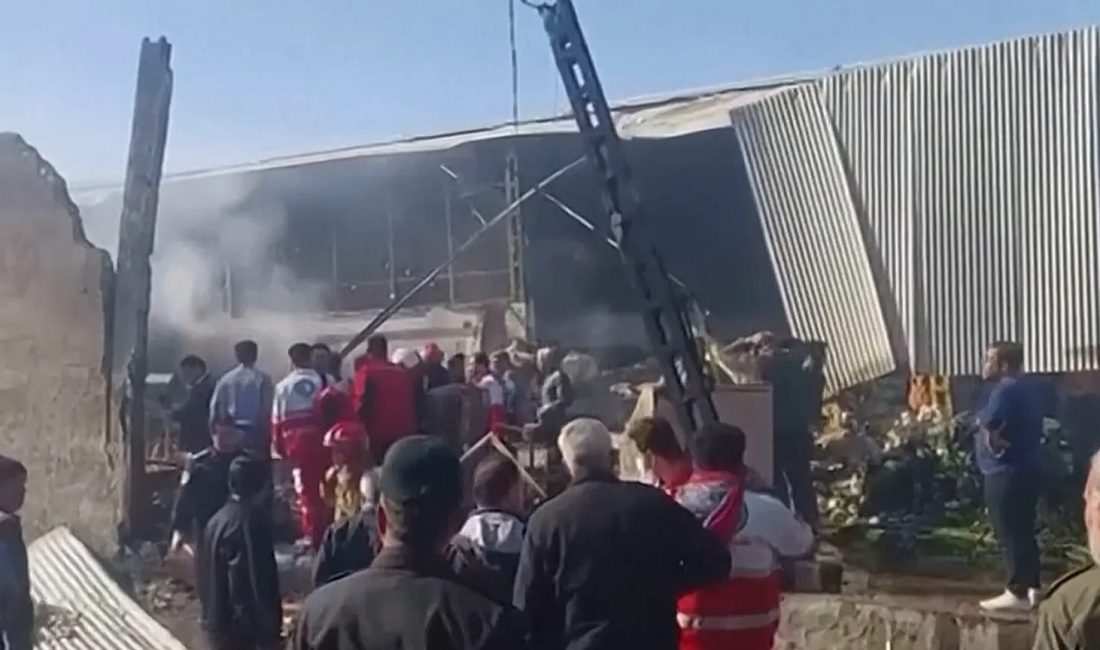İran Hava Kuvvetleri’ne ait bir askeri helikopter, Humeynişehr’e bağlı Dorçe