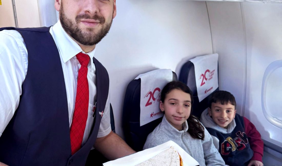 10 bin metrede lahmacun servisine ilgi 10 Bin Metrede Lahmacun Servisi: Corendon Airlines’ta Her 20 Yolcudan