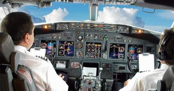 FAA, Kokpit Ses Kayıtlarının 25 Saat Boyunca Saklanmasını Zorunlu Hale Getirdi ABD Federal Havacılık İdaresi (FAA), yeni üretilen uçaklarda kokpit ses