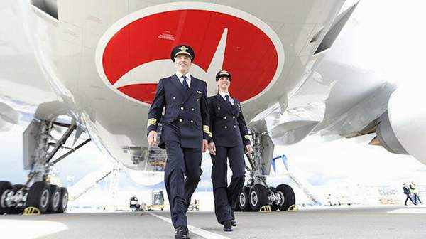 Türk Hava Yolları Pilot Adayı Arıyor: En Az Lisans Mezunu,