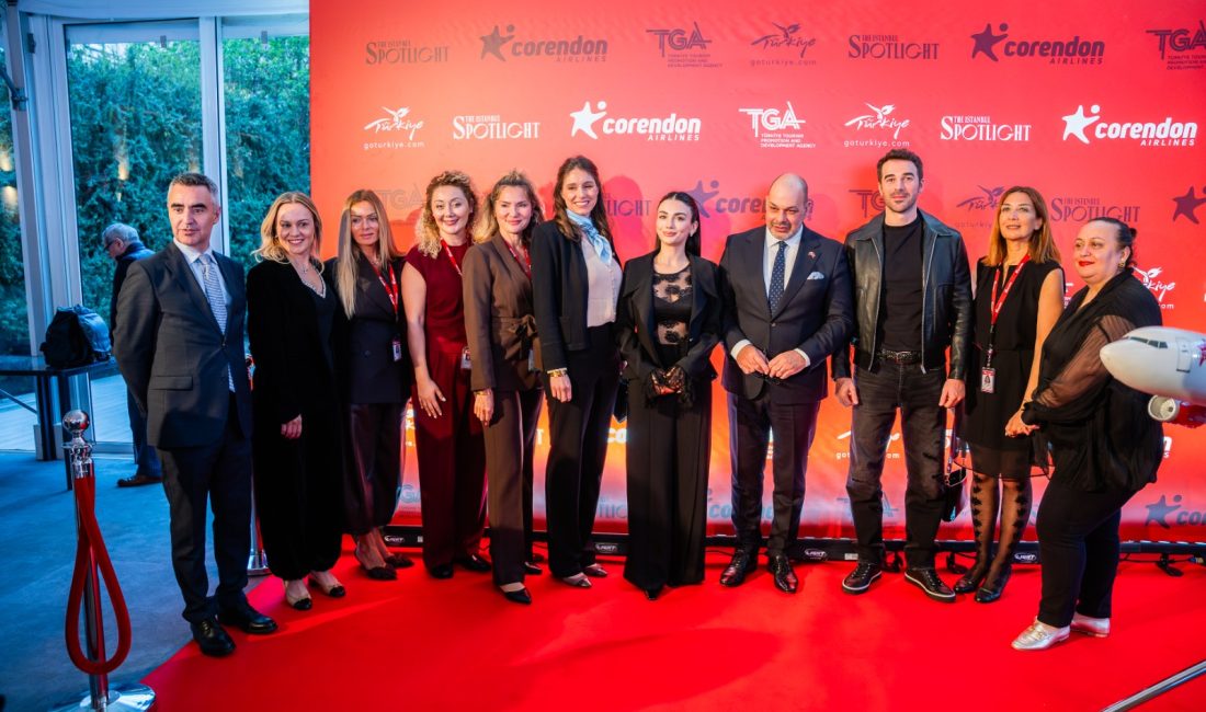 Corendon Airlines, Polonya’daki faaliyetleri kapsamında Türk dizilerinin sevilen oyuncuları Özge