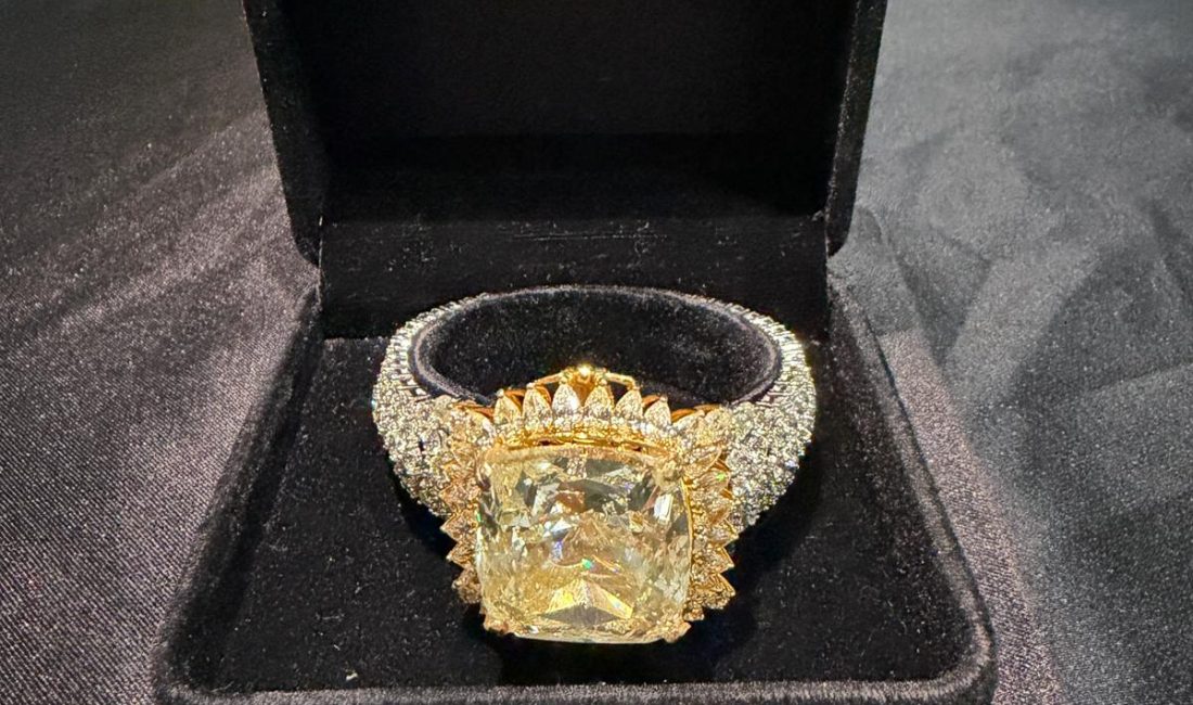 Endonezya’dan kaçak yollarla getirdikleri 3 milyon dolar değerindeki 80 karatlık