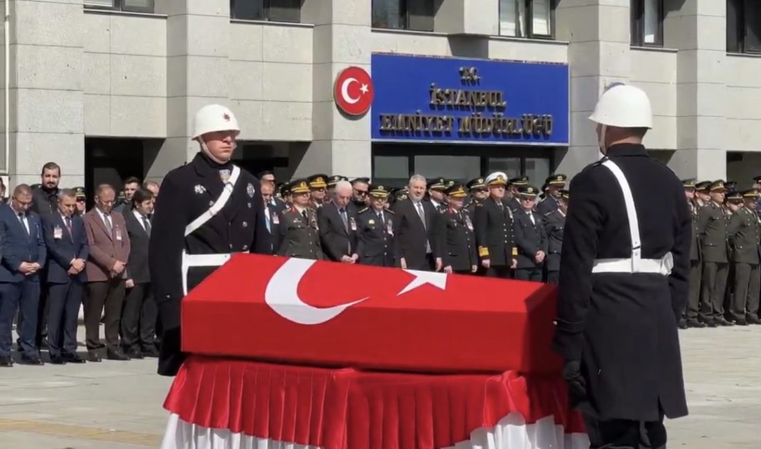 Şehit Polis Memuru Seçkin Yalçın Son Yolculuğuna Uğurlandı Trafik Kazasında Şehit Olan İstanbul Havalimanı Şube Müdürlüğü'nde Görevli Polis