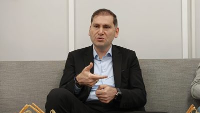 İstanbul Havalimanı işletmecisi İGA CEO’su Selahattin Bilgen, havalimanında gazetecilerle bir