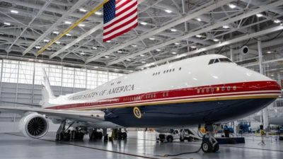 ABD Başkanı Trump’ın 400 milyon Dolarlık Air Force One uçağı,