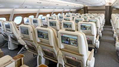 100 geniş gövdeli uçağı baştan sona yenileyen Emirates, modernizasyon programında