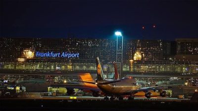 BBC haberine göre, Alman sağlık yetkilileri, sivrisineklerin havalimanına uçakla geldiğinin