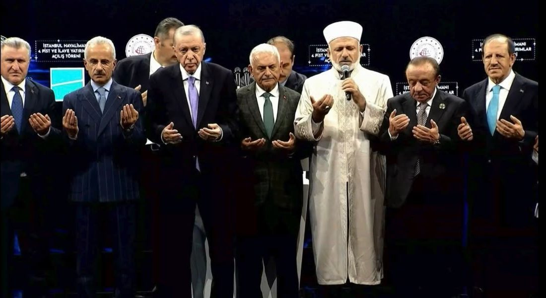 Cumhurbaşkanı Erdoğan, İstanbul Havalimanı’nın 4. Ana Pistini Hizmete Açtı İstanbul Havalimanı’nın ilk doğu-batı yönlü pisti olacak 4. ana pist,