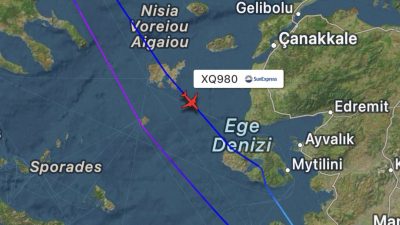 SunExpress’in İzmir Viyana uçağı acil durum deklare etti. Uçak Yunanistan