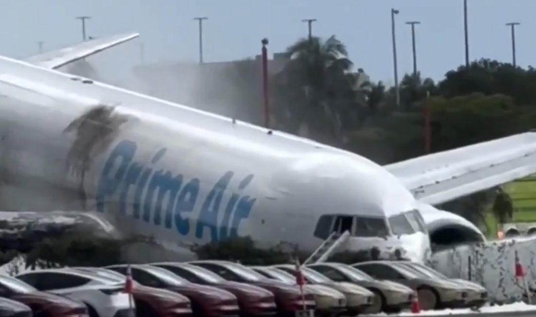 ABD'di 21 Air şirketine ait Boeing 767-300ER kargo uçağı Miami